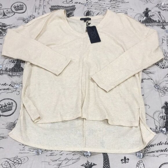 GIBSONLOOK Thermal V-Neck Tunic - Picture 2 of 4